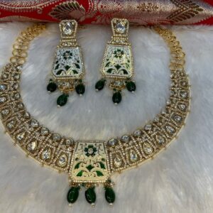 HASLI NECKLACE SET