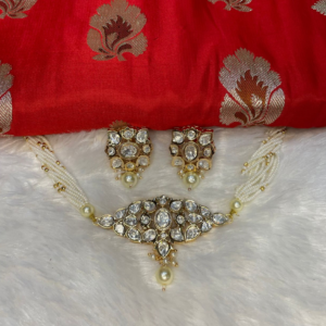 WHITE KUNDAN PEARL CHOKAR SET