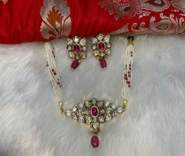 WHITE KUNDAN AND RUBY CHOKAR SET