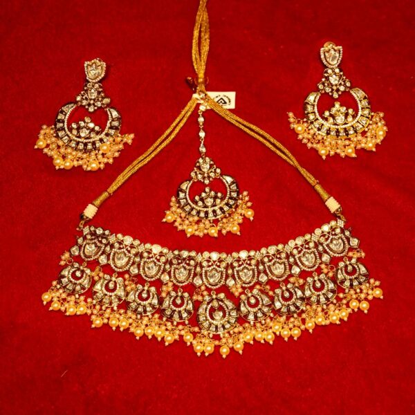 Chokar bridal set