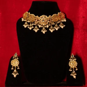 WHITE PEARL CLASSIC KUNDAN JADAU CHOKAR SET