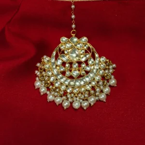 WHITE KUNDAN PEARL MANGTIKA